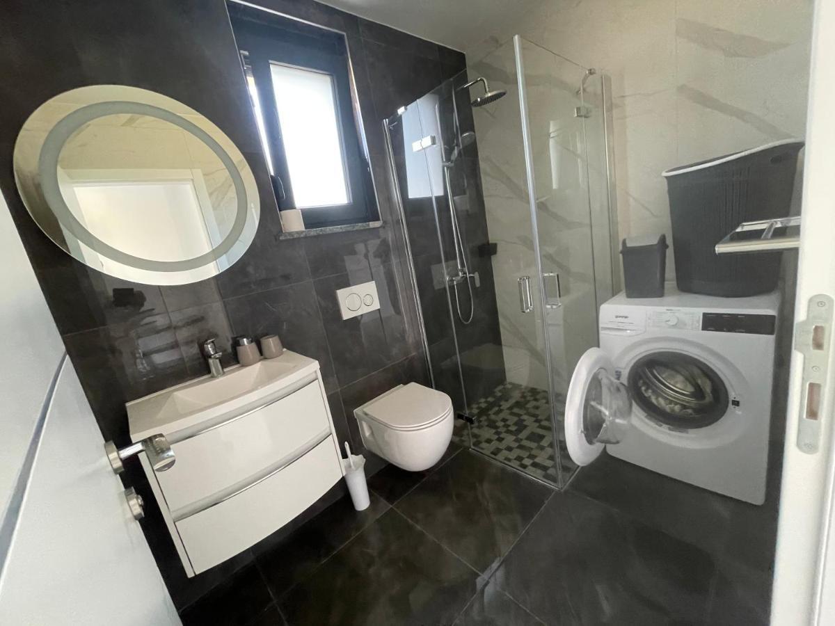 Vila Softic Azra Umago Esterno foto