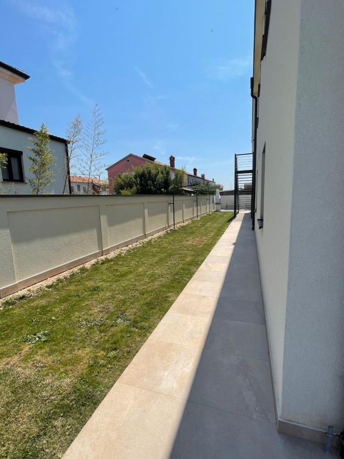 Vila Softic Azra Umago Esterno foto